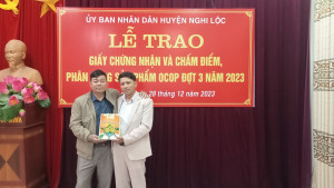 hinh ảnh chứng nhân cam
