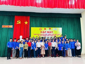 GẶP MẶT, ĐỘNG VIÊN CÁC EM HỌC SINH KHỐI 12  DỰ THI TỐT...