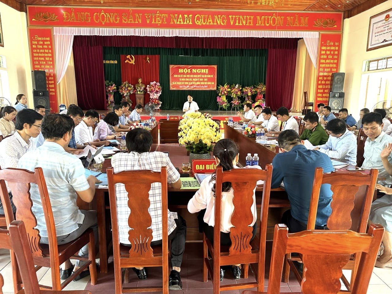 đại biẻu tham dự HN
