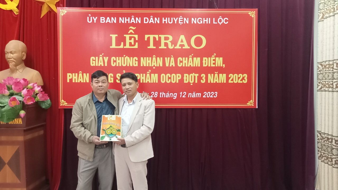 hinh ảnh chứng nhân cam